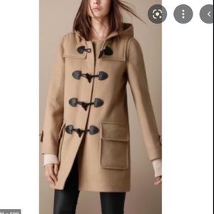 *Excellent Condition* Burberry Wool Coat in camel color